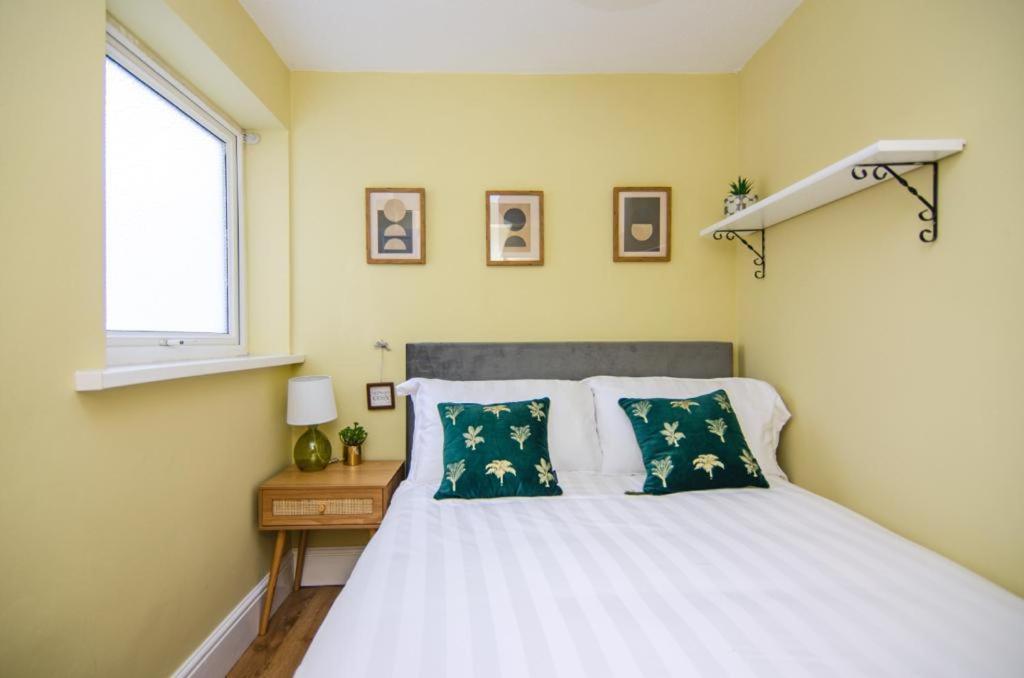 Cosy Lichfield Apartment 外观 照片