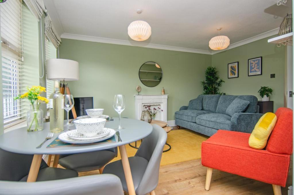 Cosy Lichfield Apartment 外观 照片